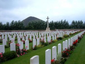 Philosophe British Cemetery Mazingarbe

Philosophe lies between Bethune and Lens.